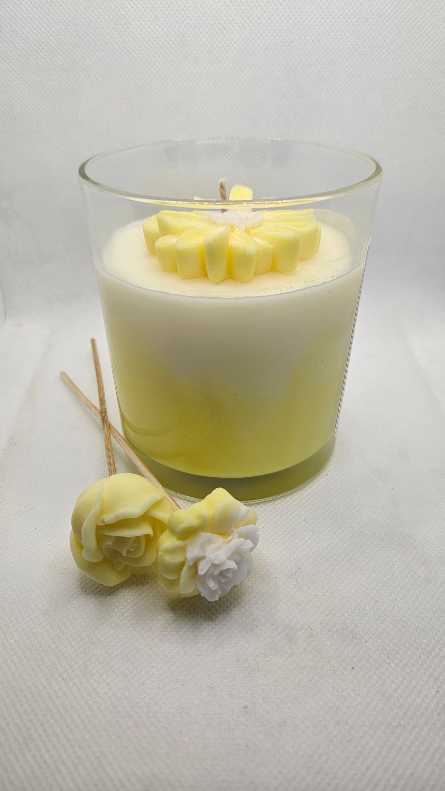 Daisy Candle - Yellow